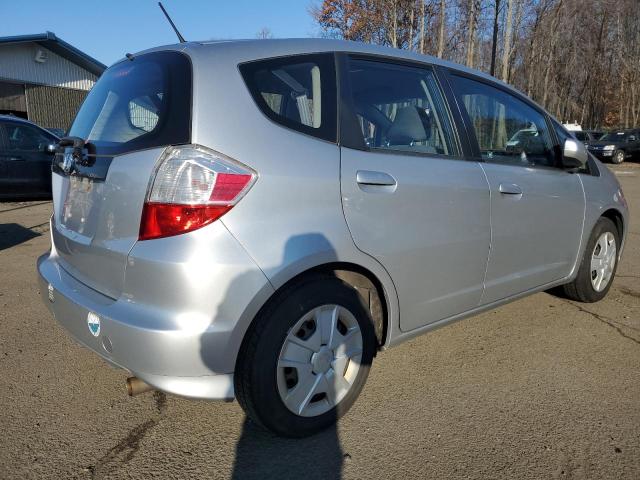 JHMGE8G37DC021803 - 2013 HONDA FIT GRAY photo 3