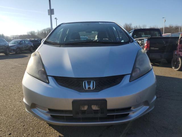 JHMGE8G37DC021803 - 2013 HONDA FIT GRAY photo 5