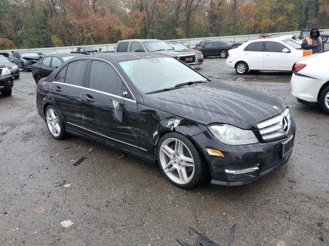 WDDGF5HB2DR279538 - 2013 MERCEDES-BENZ C 350 BLACK photo 4