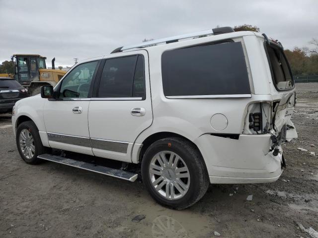 5LMJJ2J51EEL04304 - 2014 LINCOLN NAVIGATOR WHITE photo 2