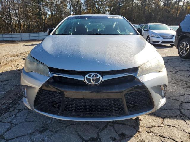 4T1BF1FKXGU151206 - 2016 TOYOTA CAMRY LE SILVER photo 5