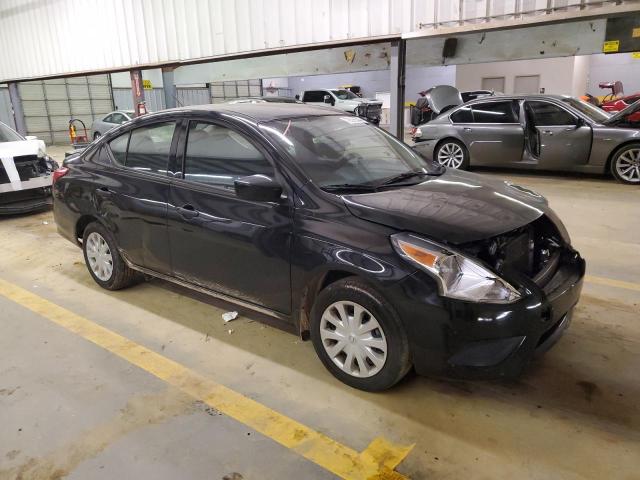 3N1CN7AP1JL865814 - 2018 NISSAN VERSA S BLACK photo 4