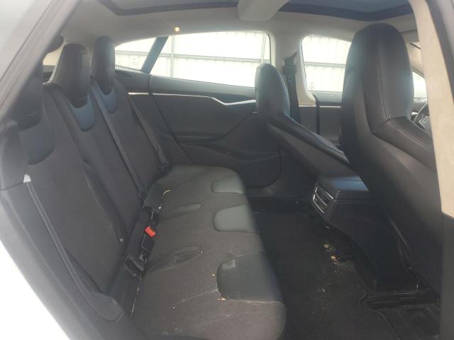5YJSA1E25GF129885 - 2016 TESLA MODEL S WHITE photo 10