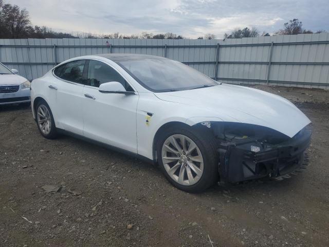 5YJSA1E25GF129885 - 2016 TESLA MODEL S WHITE photo 4