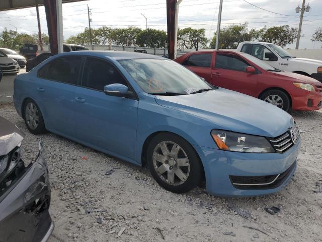 1VWAS7A32EC055682 - 2014 VOLKSWAGEN PASSAT S BLUE photo 4