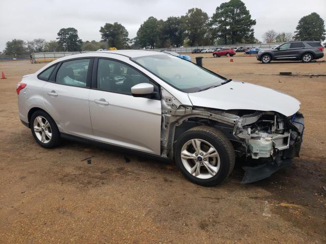 1FAHP3F28CL416010 - 2012 FORD FOCUS SE SILVER photo 4