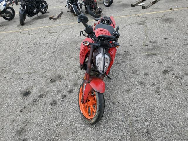 MD2JPJ406HC217654 - 2017 KTM 390 DUKE RED photo 5