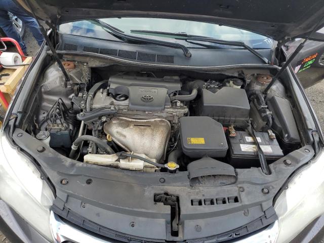 4T4BF1FK8FR458457 - 2015 TOYOTA CAMRY LE GRAY photo 11