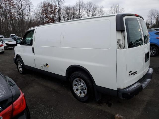 1GCSHAF43C1111559 - 2012 CHEVROLET EXPRESS G1 WHITE photo 2