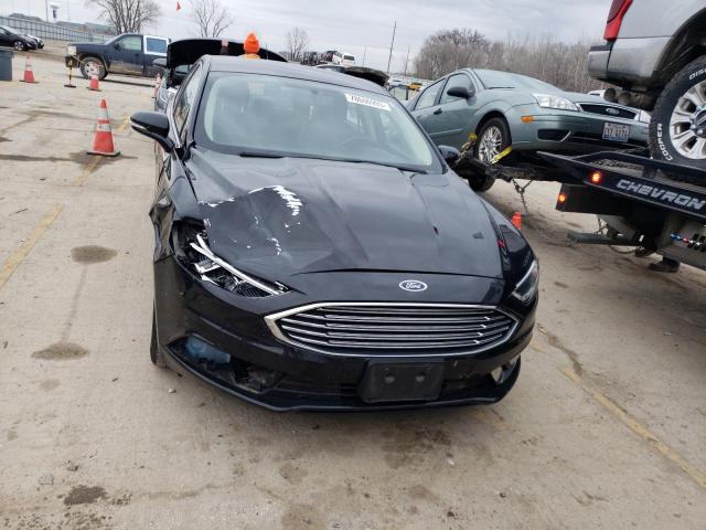 3FA6P0HD5HR415572 - 2017 FORD FUSION SE BLACK photo 5