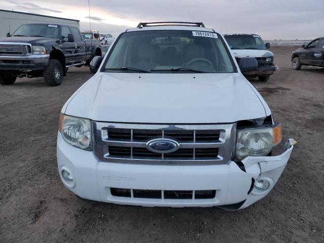 1FMCU93148KC60164 - 2008 FORD ESCAPE XLT WHITE photo 5