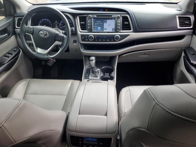 5TDKKRFH5GS504930 - 2016 TOYOTA HIGHLANDER XLE GRAY photo 8