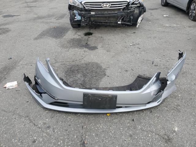 5NPE24AF6FH009999 - 2015 HYUNDAI SONATA SE SILVER photo 12