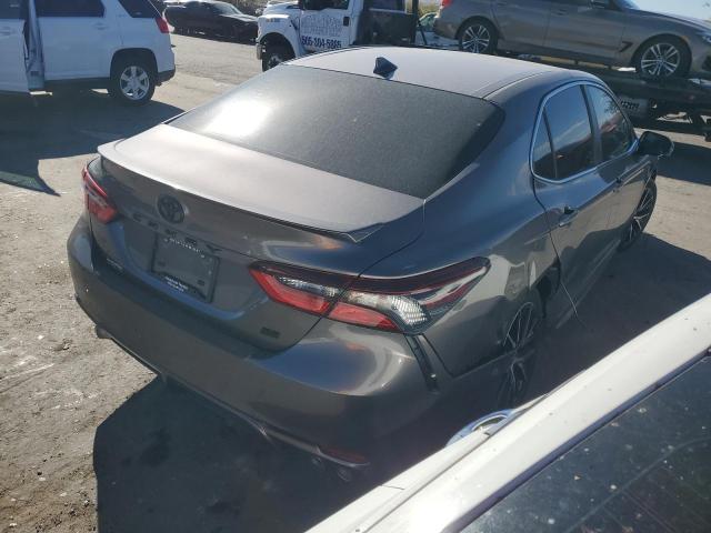 4T1G11AK7RU216026 - 2024 TOYOTA CAMRY SE NIGHT SHADE SILVER photo 3