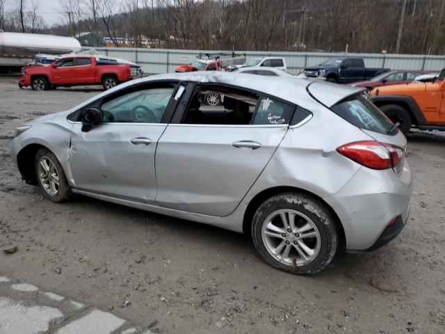 3G1BE6SMXJS627062 - 2018 CHEVROLET CRUZE LT SILVER photo 2