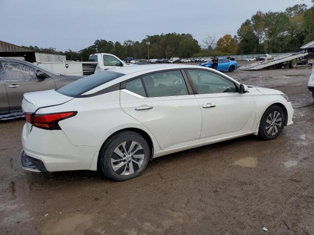 1N4BL4BV4LN312075 - 2020 NISSAN ALTIMA S WHITE photo 3