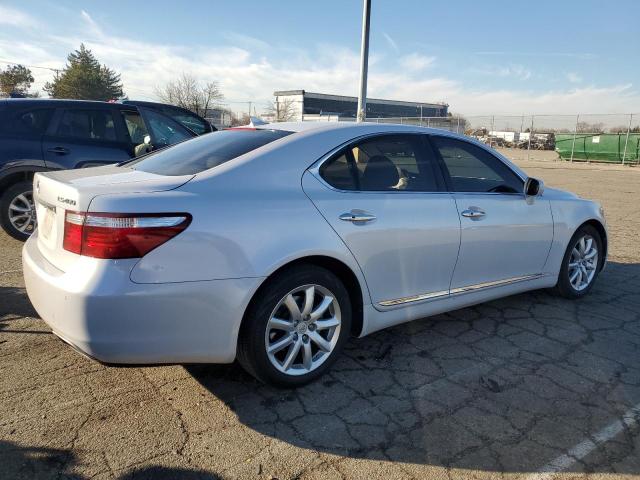 JTHBL46F485064266 - 2008 LEXUS LS 460 WHITE photo 3