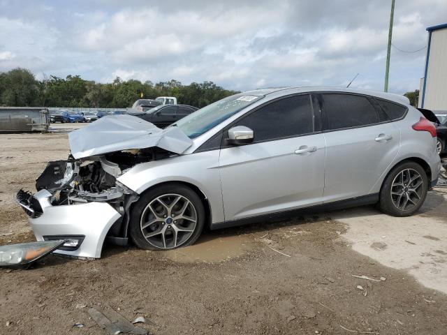 1FADP3M24HL225533 - 2017 FORD FOCUS SEL SILVER photo 1