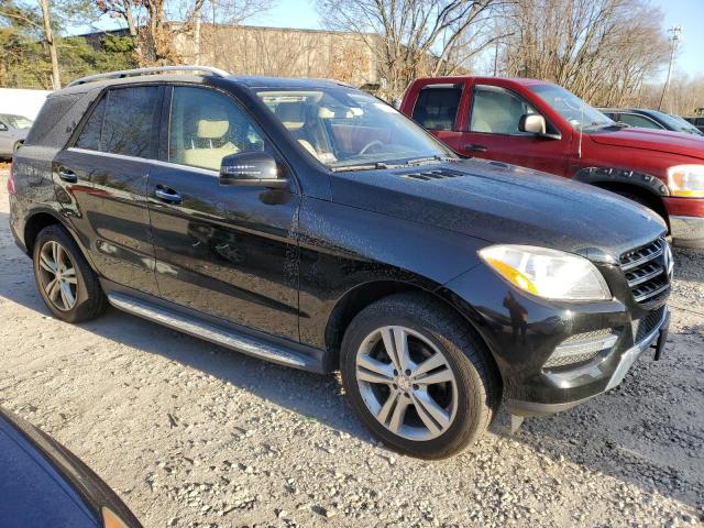 4JGDA5HB2FA542376 - 2015 MERCEDES-BENZ ML 350 4MATIC BLACK photo 4