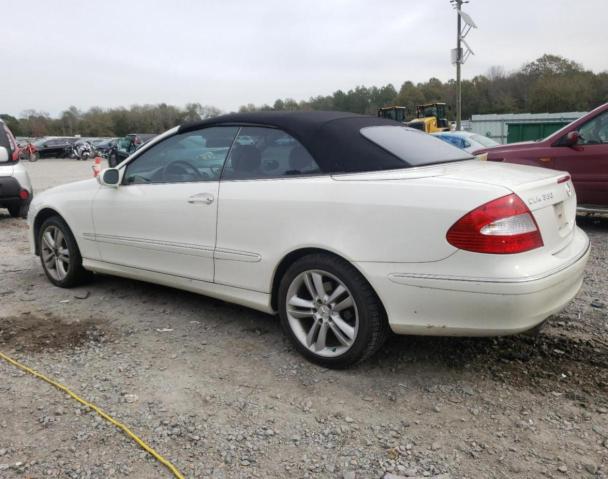 WDBTK56FX7F214421 - 2007 MERCEDES-BENZ CLK 350 WHITE photo 2