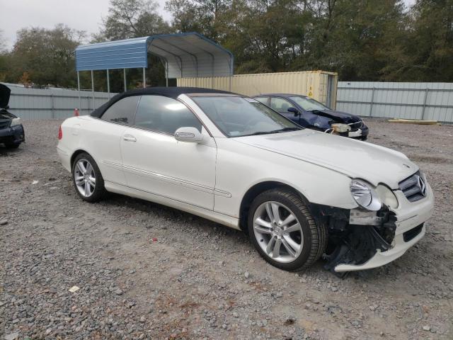 WDBTK56FX7F214421 - 2007 MERCEDES-BENZ CLK 350 WHITE photo 4