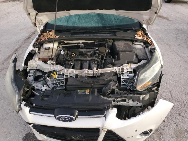 1FAHP3N2XCL386333 - 2012 FORD FOCUS TITANIUM WHITE photo 11