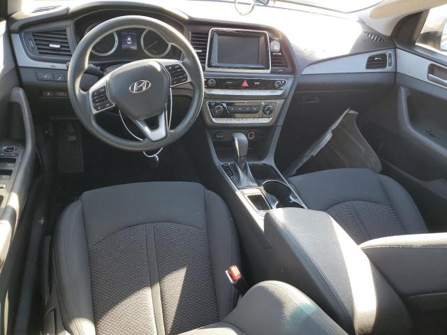 5NPE24AF5KH784918 - 2019 HYUNDAI SONATA SE GRAY photo 8