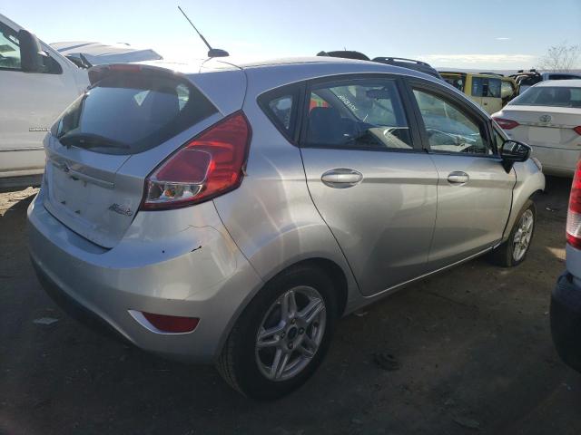 3FADP4EJ1KM104878 - 2019 FORD FIESTA SE SILVER photo 3