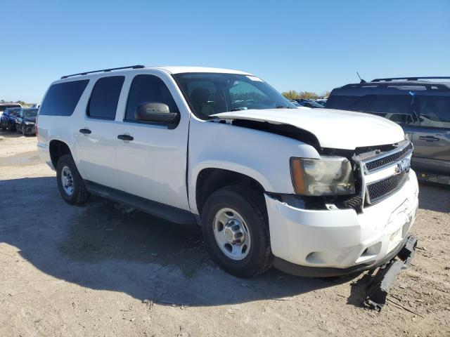 1GNWC5EG6BR377488 - 2011 CHEVROLET SUBURBAN C2500 WHITE photo 4