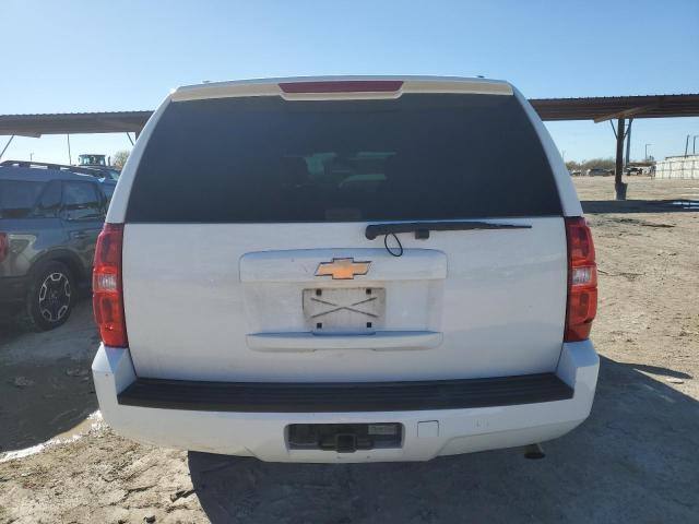 1GNWC5EG6BR377488 - 2011 CHEVROLET SUBURBAN C2500 WHITE photo 6