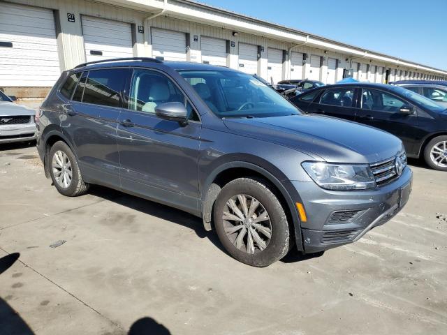 3VV0B7AX5JM073606 - 2018 VOLKSWAGEN TIGUAN S رمادي صورة 4