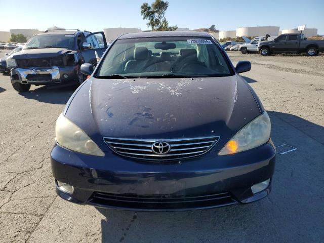 4T1BF30K25U103247 - 2005 TOYOTA CAMRY LE BLUE photo 5