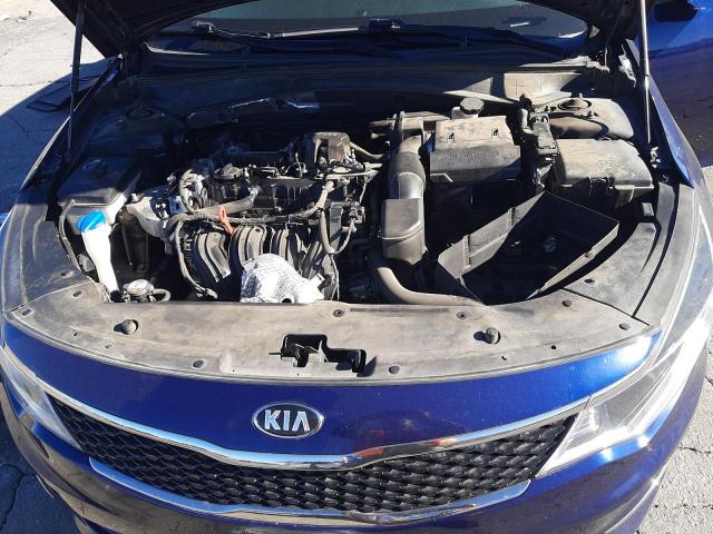 5XXGT4L36JG263662 - 2018 KIA OPTIMA LX BLUE photo 11