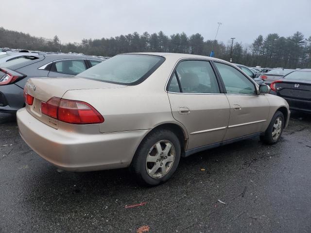 1HGCG6699YA107850 - 2000 HONDA ACCORD SE GOLD photo 3