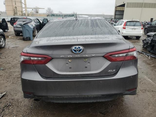 4T1F31AK5MU560484 - 2021 TOYOTA CAMRY XLE CHARCOAL photo 6