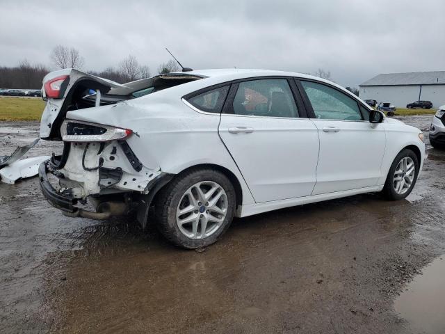 1FA6P0H74E5376126 - 2014 FORD FUSION SE WHITE photo 3