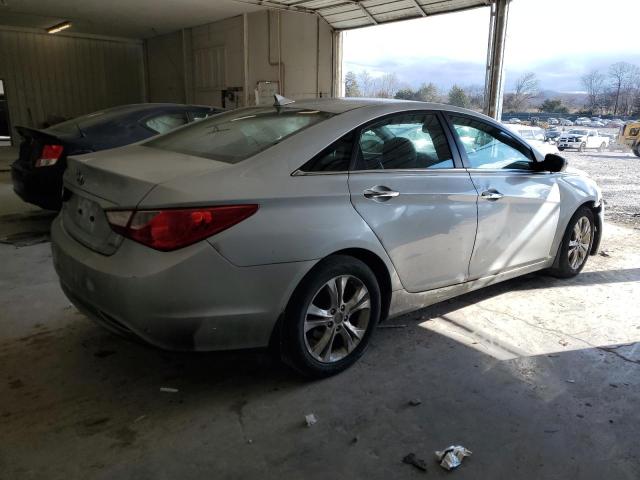 5NPEC4AC4BH123710 - 2011 HYUNDAI SONATA SE GRAY photo 3