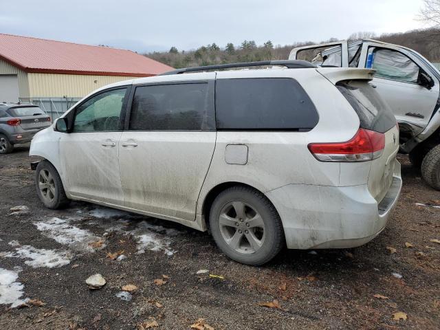 5TDKK3DC6BS103528 - 2011 TOYOTA SIENNA LE WHITE photo 2