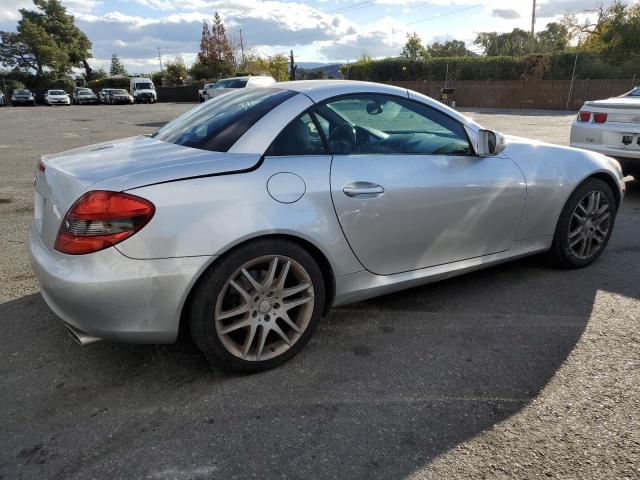 WDBWK54F69F206755 - 2009 MERCEDES-BENZ SLK 300 SILVER photo 3