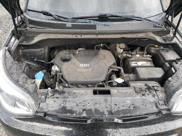 KNDJN2A26G7387754 - 2016 KIA SOUL BLACK photo 12