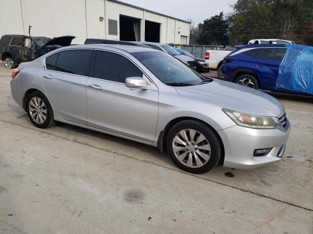 1HGCR3F8XFA001002 - 2015 HONDA ACCORD EXL SILVER photo 4