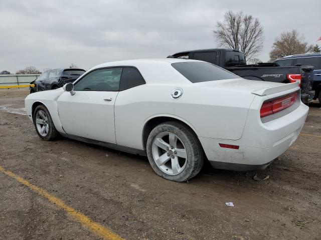 2C3CDYAG0DH501049 - 2013 DODGE CHALLENGER SXT WHITE photo 2