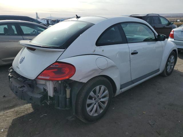 3VWF17AT6GM617402 - 2016 VOLKSWAGEN BEETLE 1.8T WHITE photo 3