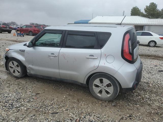 KNDJN2A28G7868976 - 2016 KIA SOUL SILVER photo 2