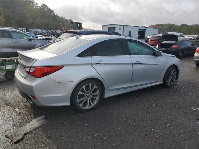 5NPEC4AC3EH855346 - 2014 HYUNDAI SONATA SE SILVER photo 3