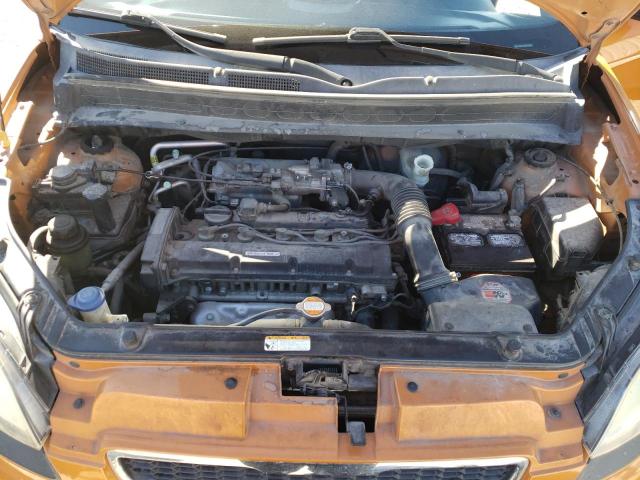 KNDJT2A29B7227348 - 2011 KIA SOUL + ORANGE photo 11