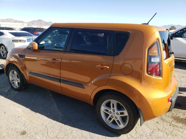 KNDJT2A29B7227348 - 2011 KIA SOUL + ORANGE photo 2