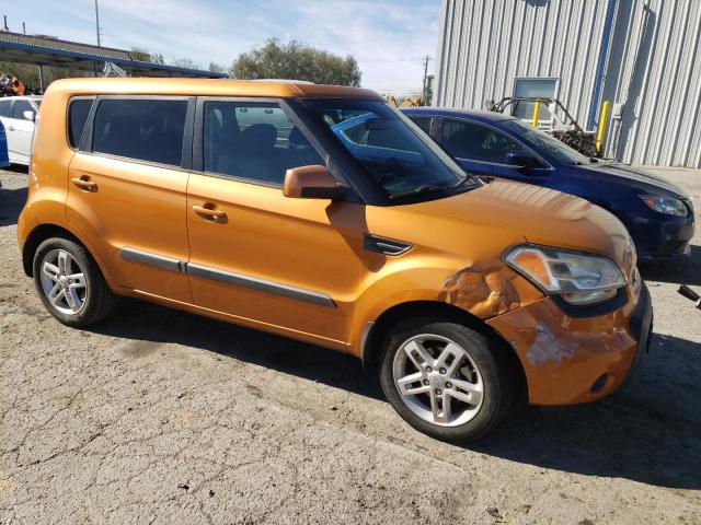 KNDJT2A29B7227348 - 2011 KIA SOUL + ORANGE photo 4