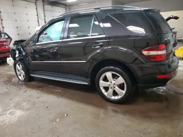4JGBB8GB5BA701778 - 2011 MERCEDES-BENZ ML 350 4MATIC BLACK photo 2