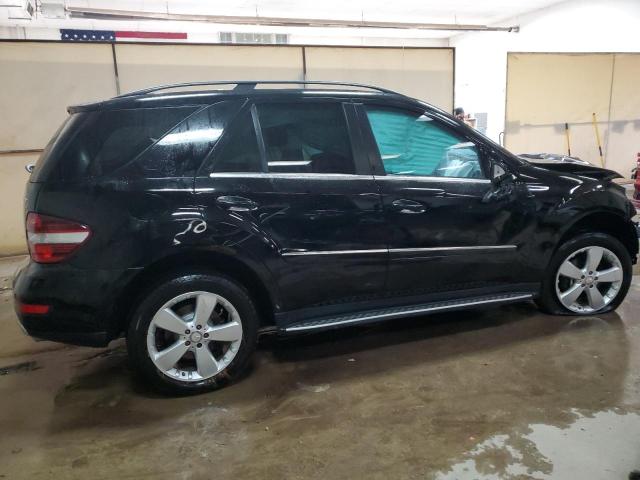 4JGBB8GB5BA701778 - 2011 MERCEDES-BENZ ML 350 4MATIC BLACK photo 3